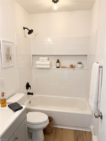 Photo 3 of 6 residential for sale in Norfolk virginia