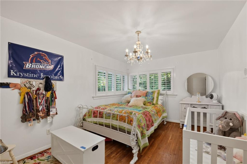 Photo 18 of 31 residential for sale in Norfolk virginia