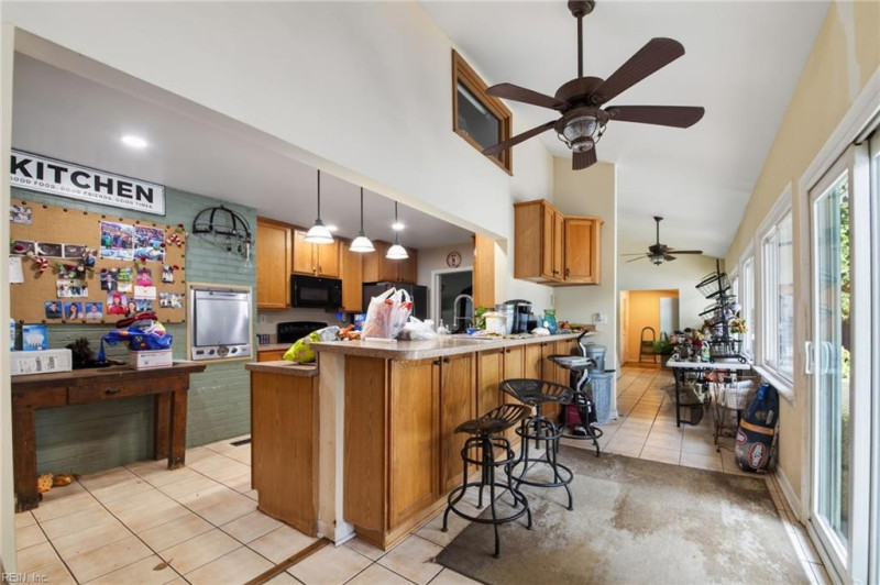 Photo 9 of 31 residential for sale in Norfolk virginia