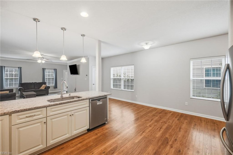 Photo 10 of 44 residential for sale in Virginia Beach virginia