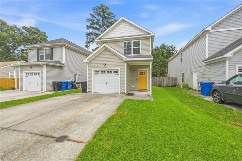 Photo 3 of 44 residential for sale in Virginia Beach virginia