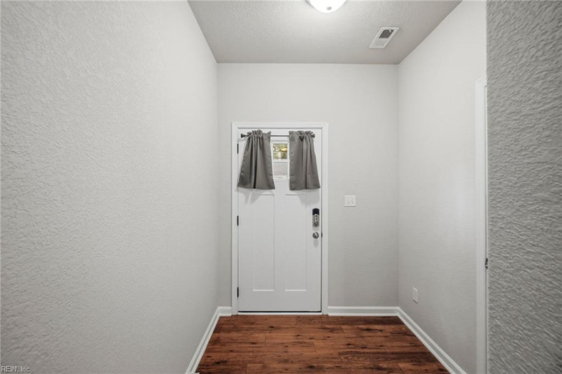 Photo 7 of 44 residential for sale in Virginia Beach virginia