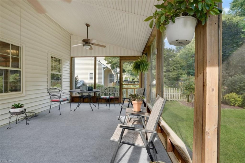 Photo 16 of 46 residential for sale in Chesapeake virginia