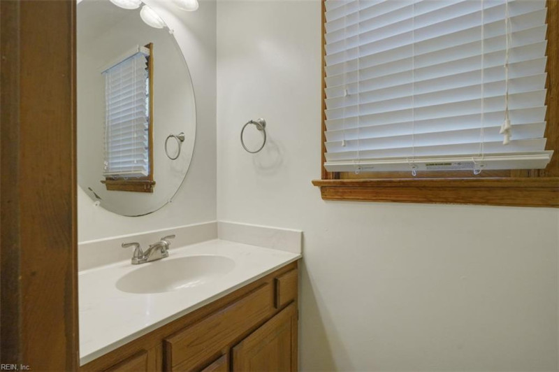 Photo 19 of 46 residential for sale in Chesapeake virginia