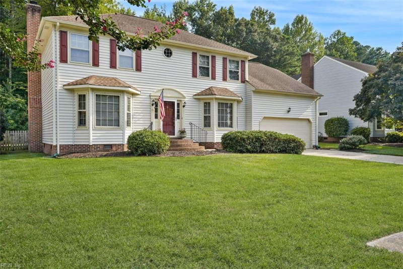 Photo 2 of 46 residential for sale in Chesapeake virginia