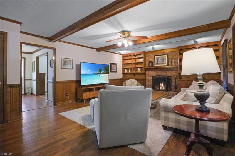 Photo 22 of 46 residential for sale in Chesapeake virginia