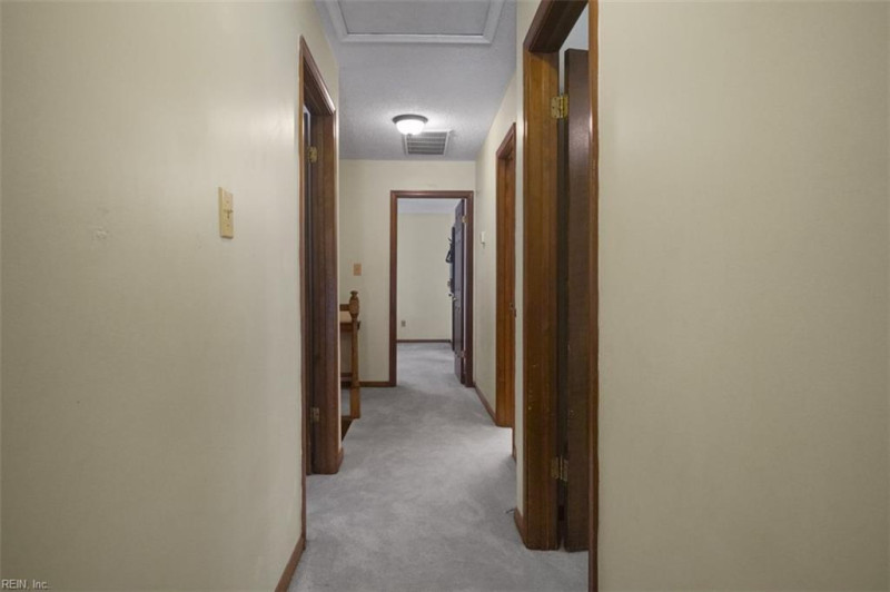 Photo 30 of 46 residential for sale in Chesapeake virginia