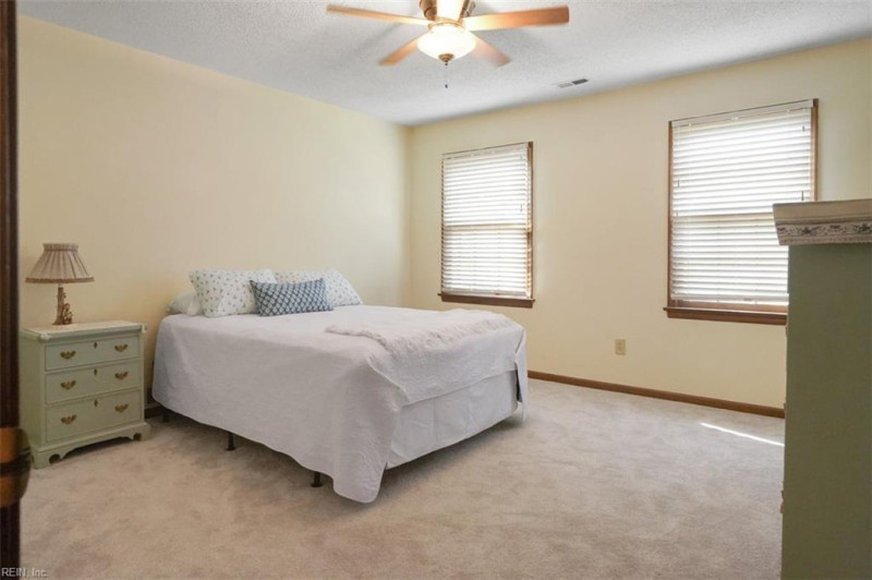 Photo 32 of 46 residential for sale in Chesapeake virginia