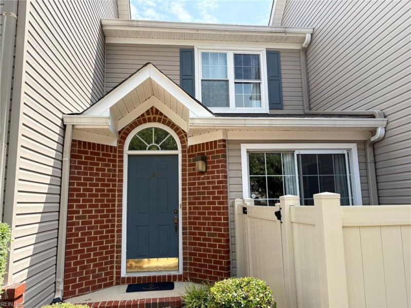 Photo 2 of 21 residential for sale in Virginia Beach virginia