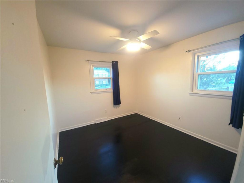 Photo 16 of 22 residential for sale in Hampton virginia