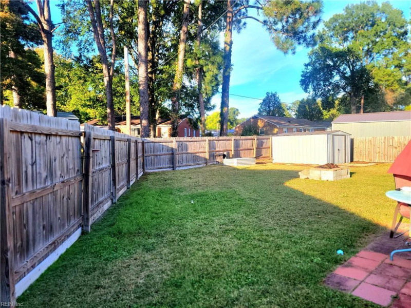 Photo 18 of 22 residential for sale in Hampton virginia
