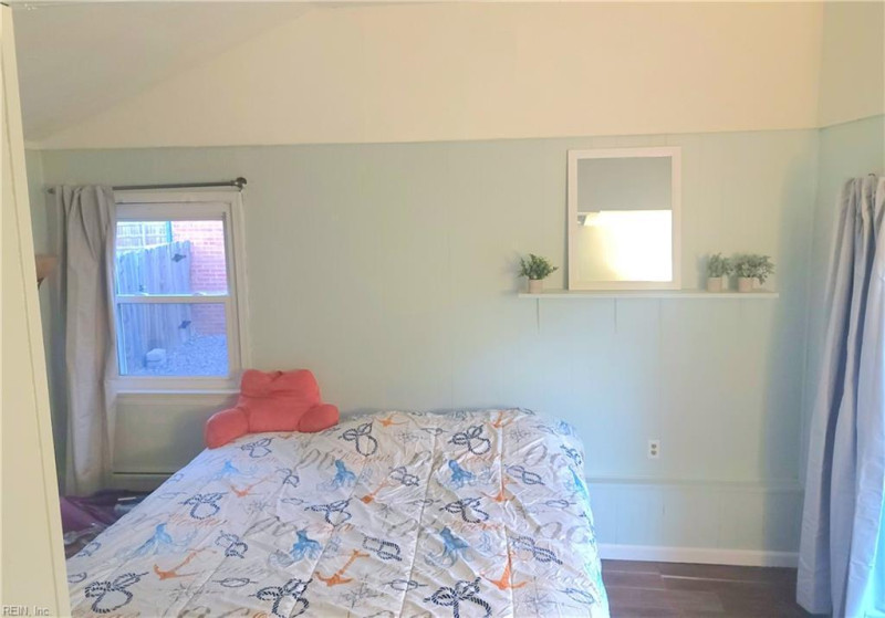Photo 8 of 22 residential for sale in Hampton virginia