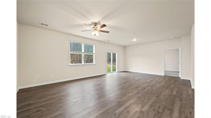 Photo 5 of 24 residential for sale in York County virginia