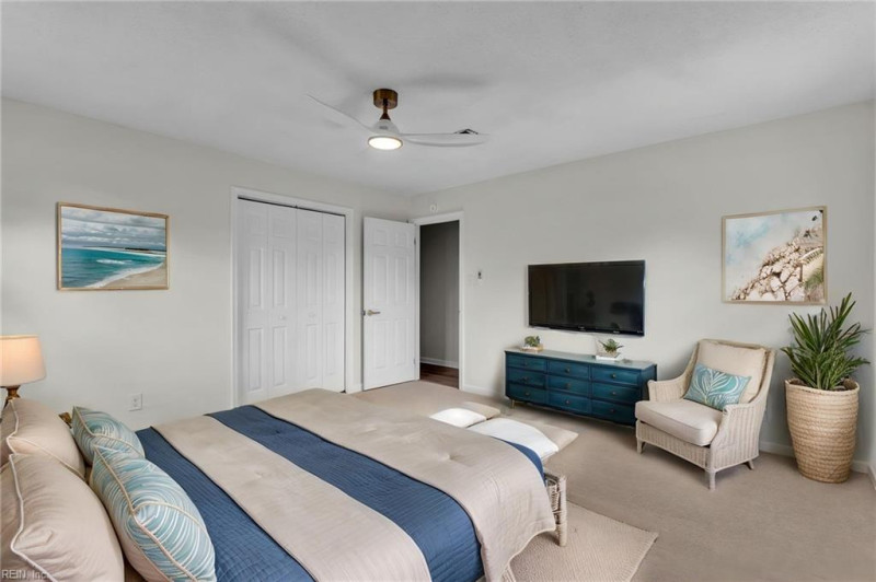 Photo 18 of 27 residential for sale in Virginia Beach virginia