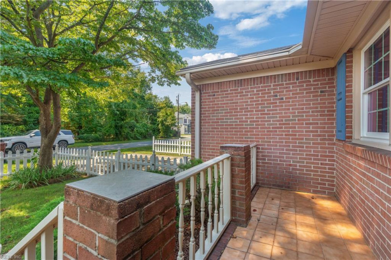 Photo 6 of 32 residential for sale in Chesapeake virginia Photo 6 of 32 residential for sale in Chesapeake virginia