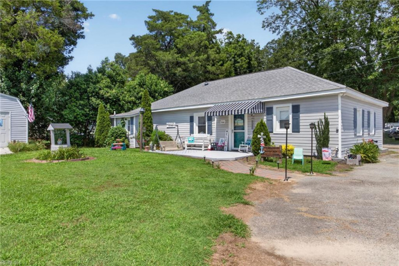 Photo 1 of 16 residential for sale in Isle of Wight County virginia