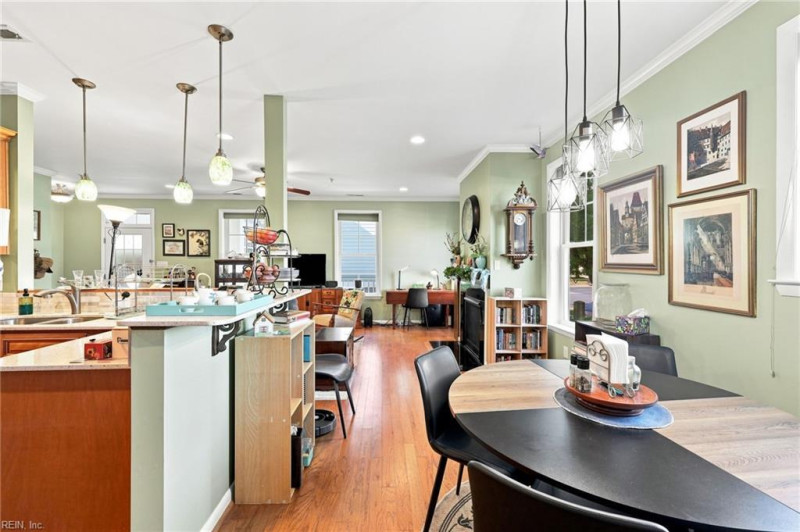 Photo 10 of 44 residential for sale in Hampton virginia