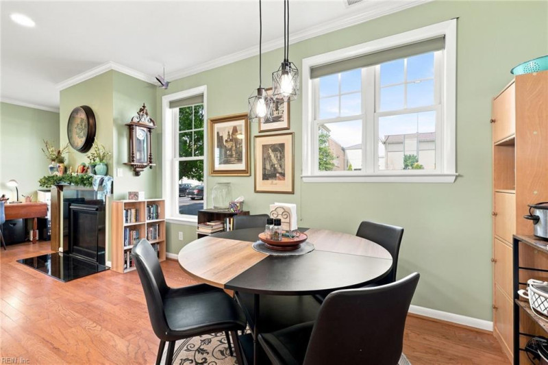 Photo 11 of 44 residential for sale in Hampton virginia