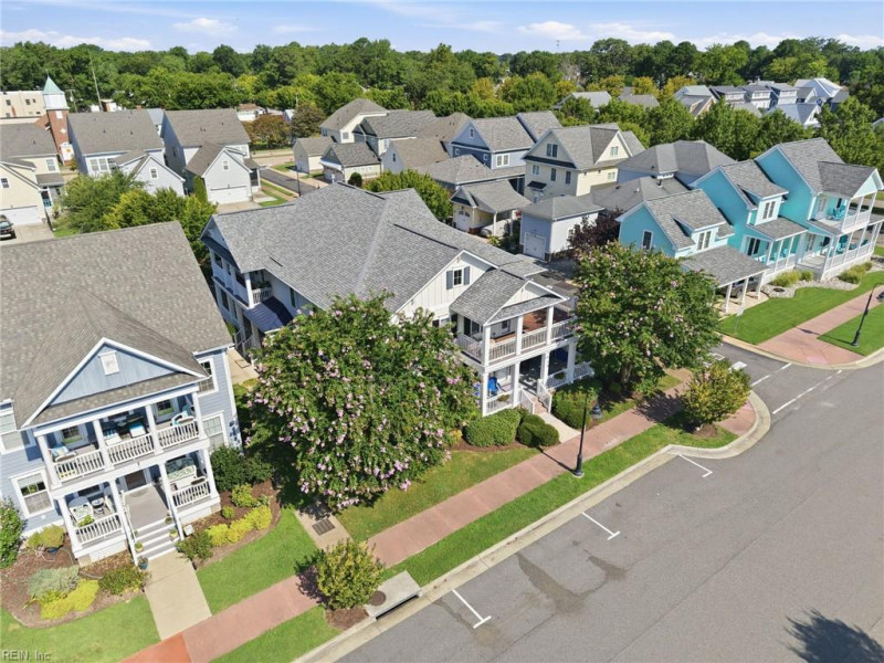 Photo 33 of 44 residential for sale in Hampton virginia