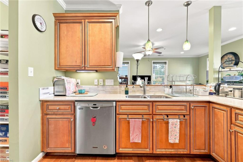 Photo 8 of 44 residential for sale in Hampton virginia
