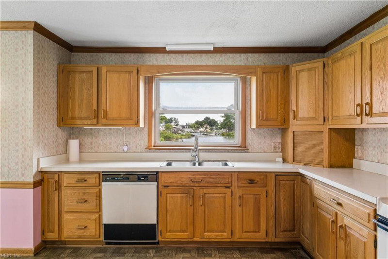 Photo 33 of 50 residential for sale in Poquoson virginia Photo 33 of 50 residential for sale in Poquoson virginia