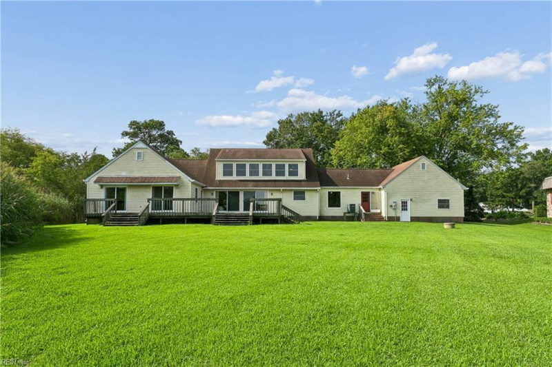 Photo 36 of 50 residential for sale in Poquoson virginia Photo 36 of 50 residential for sale in Poquoson virginia