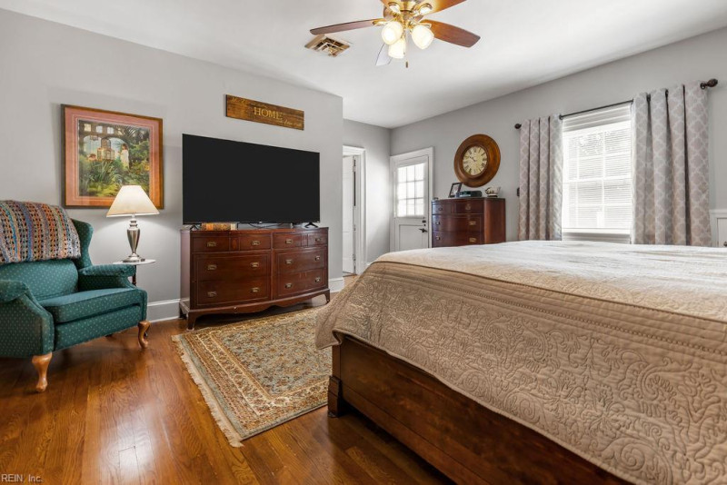 Photo 37 of 50 residential for sale in Franklin virginia