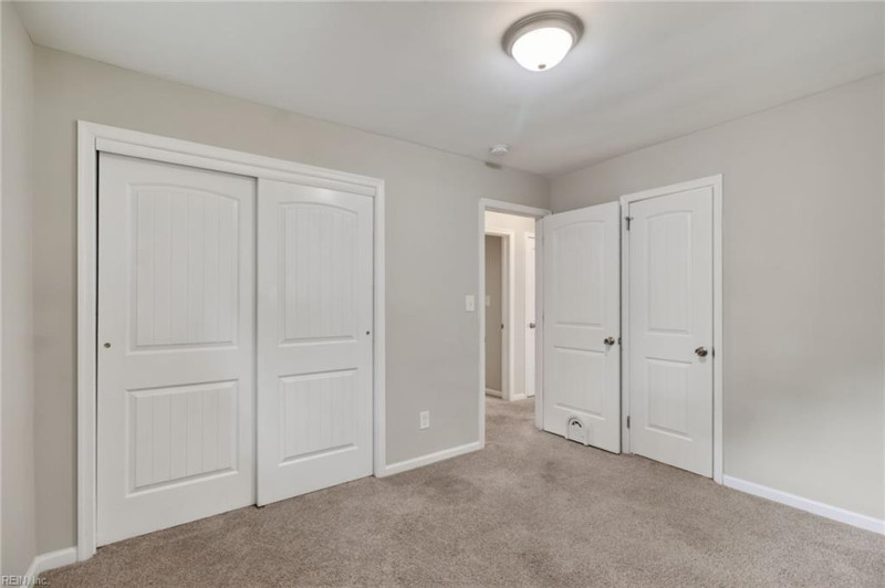 Photo 18 of 31 residential for sale in Virginia Beach virginia