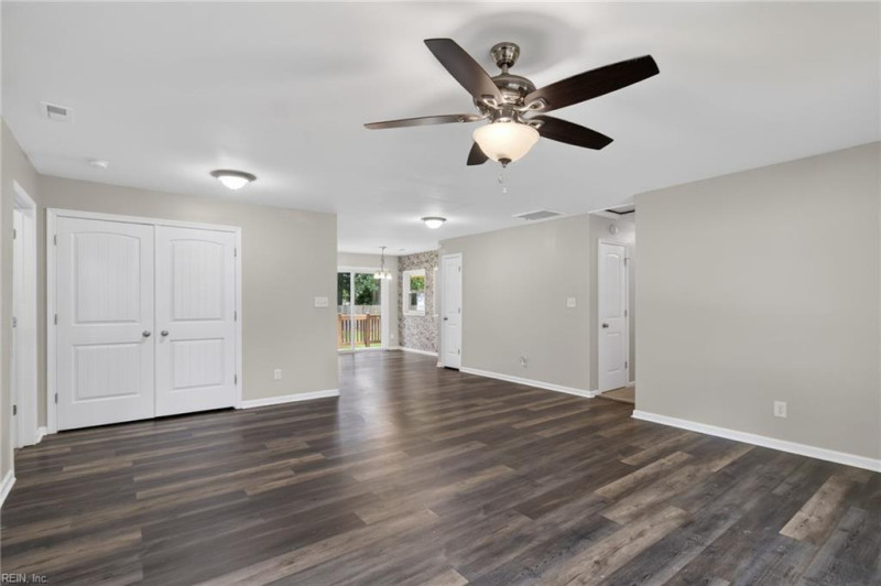 Photo 8 of 31 residential for sale in Virginia Beach virginia