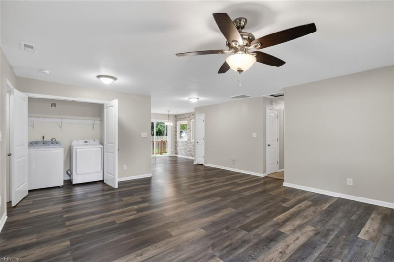 Photo 9 of 31 residential for sale in Virginia Beach virginia