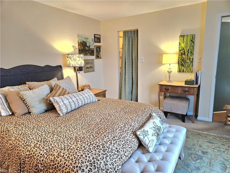 Photo 22 of 32 residential for sale in Virginia Beach virginia