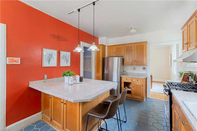 Photo 15 of 41 residential for sale in Norfolk virginia