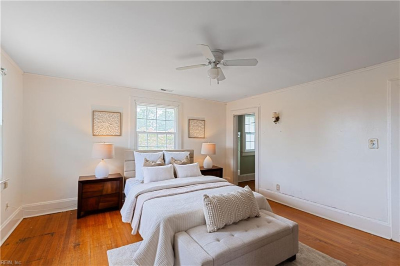 Photo 21 of 41 residential for sale in Norfolk virginia