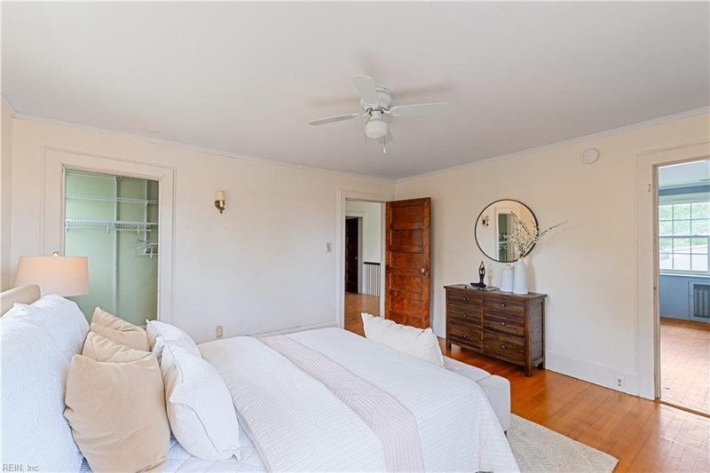 Photo 23 of 41 residential for sale in Norfolk virginia