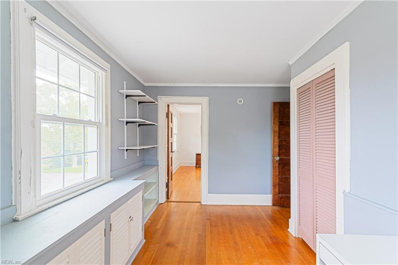 Photo 26 of 41 residential for sale in Norfolk virginia