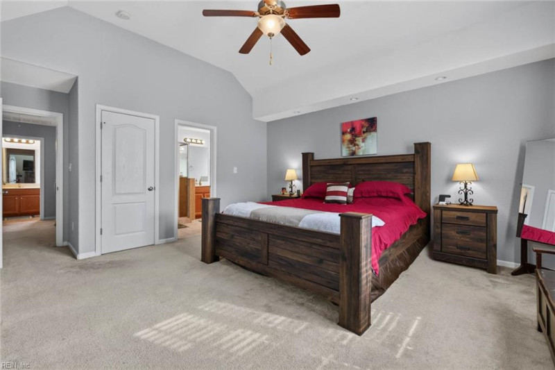 Photo 18 of 49 residential for sale in Chesapeake virginia