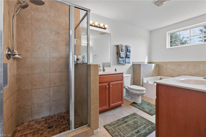 Photo 20 of 49 residential for sale in Chesapeake virginia