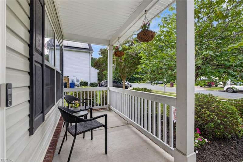 Photo 3 of 49 residential for sale in Chesapeake virginia