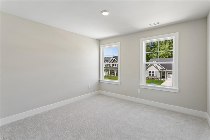Photo 14 of 29 residential for sale in York County virginia
