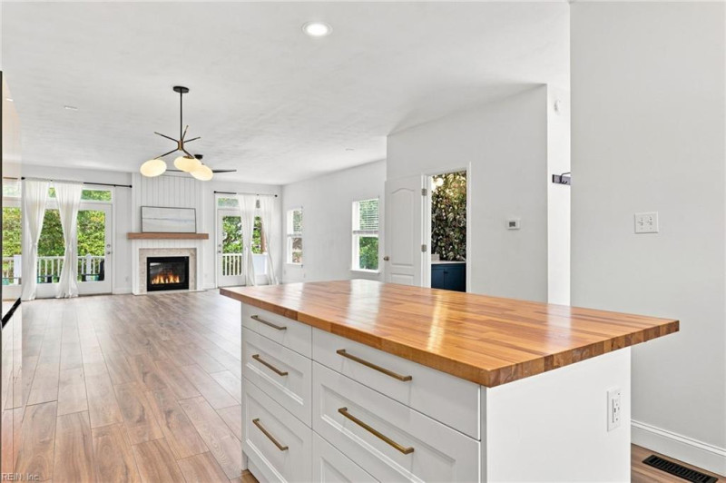 Photo 29 of 50 residential for sale in Virginia Beach virginia
