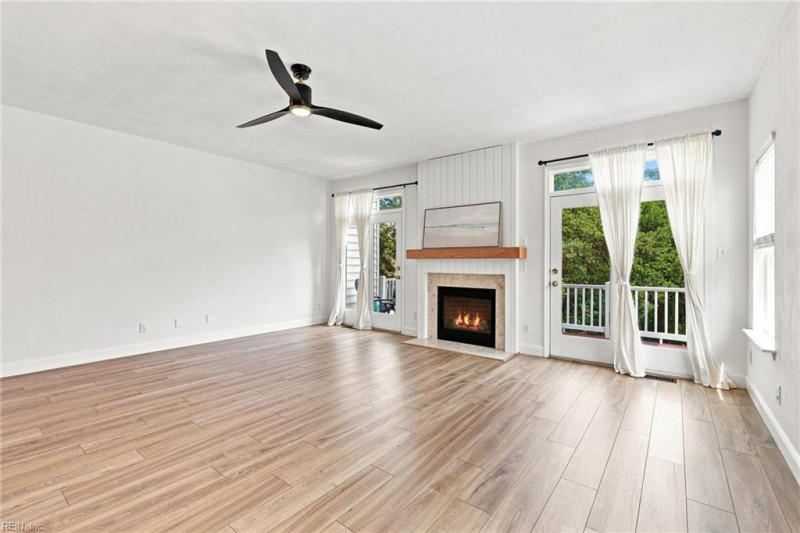 Photo 35 of 50 residential for sale in Virginia Beach virginia