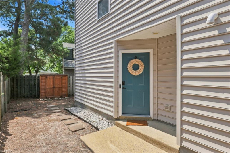 Photo 9 of 50 residential for sale in Virginia Beach virginia