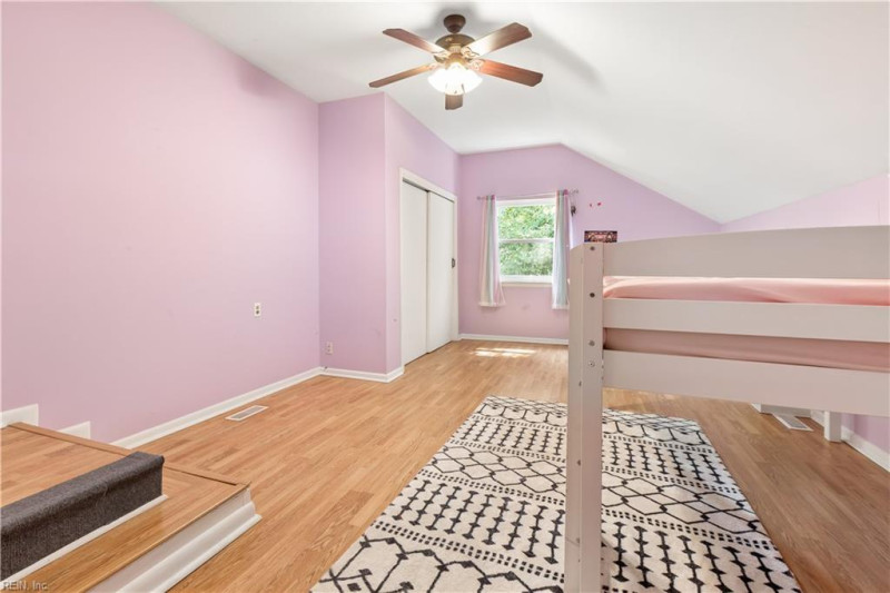 Photo 34 of 39 residential for sale in York County virginia