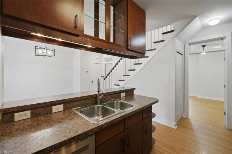 Photo 15 of 41 residential for sale in Norfolk virginia
