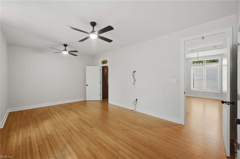 Photo 8 of 41 residential for sale in Norfolk virginia