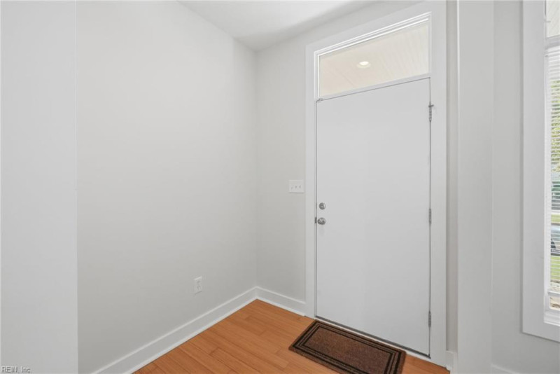 Photo 9 of 41 residential for sale in Norfolk virginia