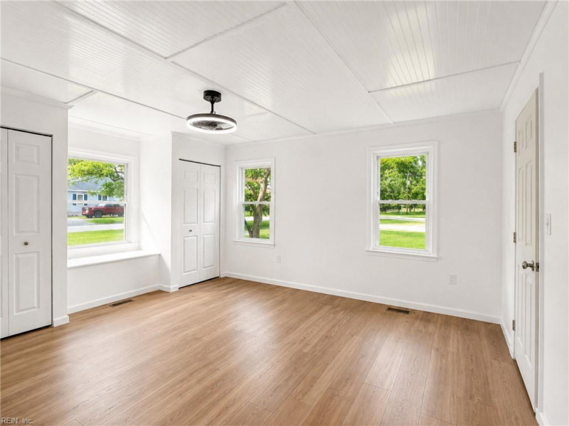 Photo 16 of 50 residential for sale in Middlesex County virginia