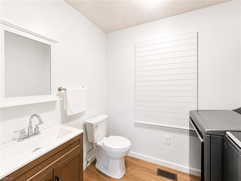 Photo 19 of 50 residential for sale in Middlesex County virginia