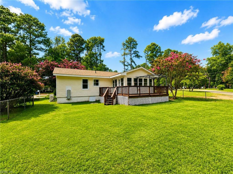 Photo 2 of 50 residential for sale in Middlesex County virginia