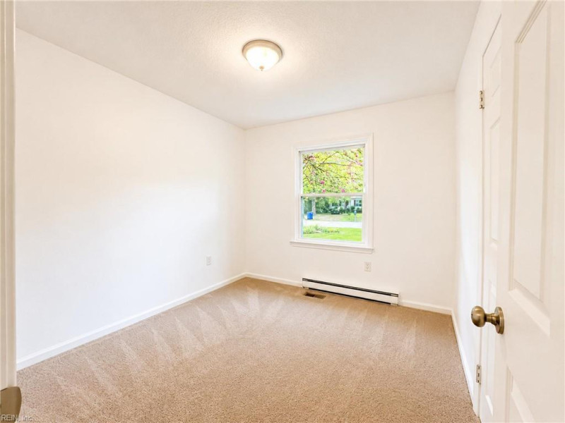 Photo 23 of 50 residential for sale in Middlesex County virginia